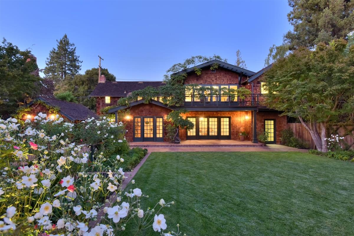 Detail Gallery Image 1 of 1 For 1550 Waverley St, Palo Alto,  CA 94301 - 5 Beds | 2/1 Baths