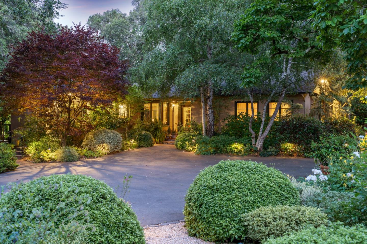 585 El Cerrito Ave, Hillsborough, CA 94010 2 Beds 2/1 Baths (Sold