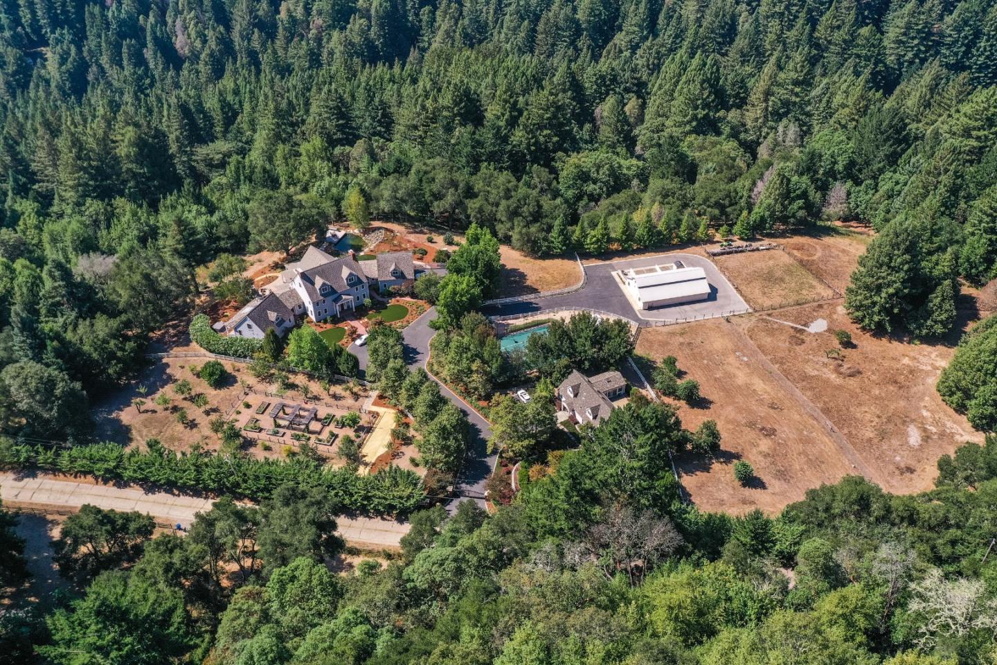 23020 Old Santa Cruz Hwy, Los Gatos, CA 95033 5 Beds 5/1 Baths