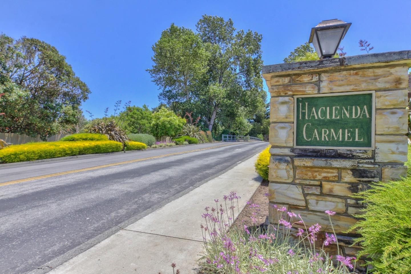 256 Hacienda Carmel, Carmel, CA 93923 1 Beds 1 Baths (Active