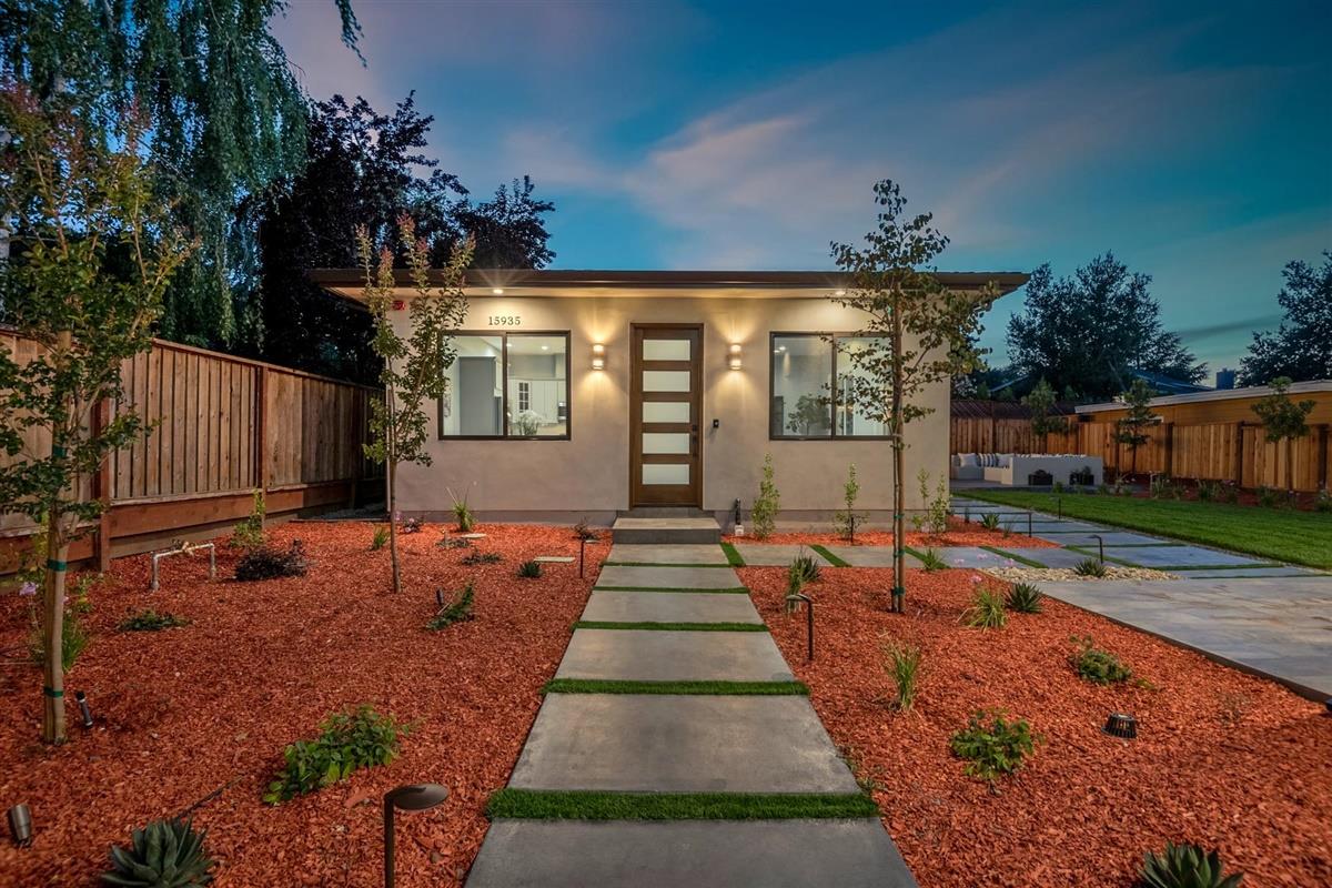 15933 Linda AVE, Los Gatos, CA 95032 Sotheby's International Realty, Inc.