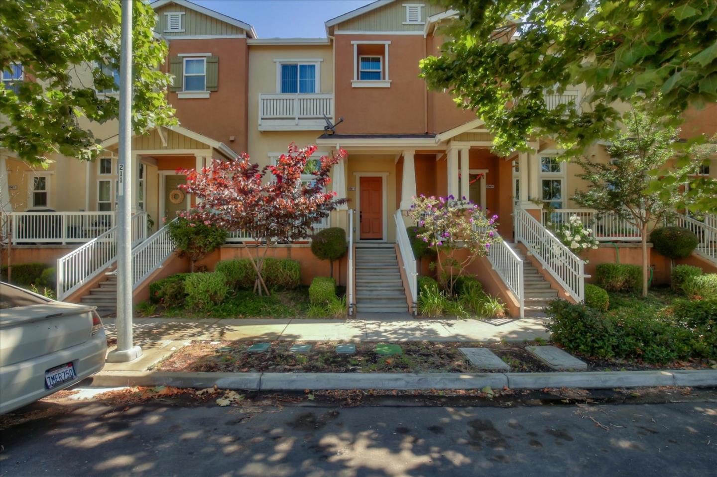 22542 Amador St #3, Hayward, CA 94541  3 Beds  2/1 Baths (Sold