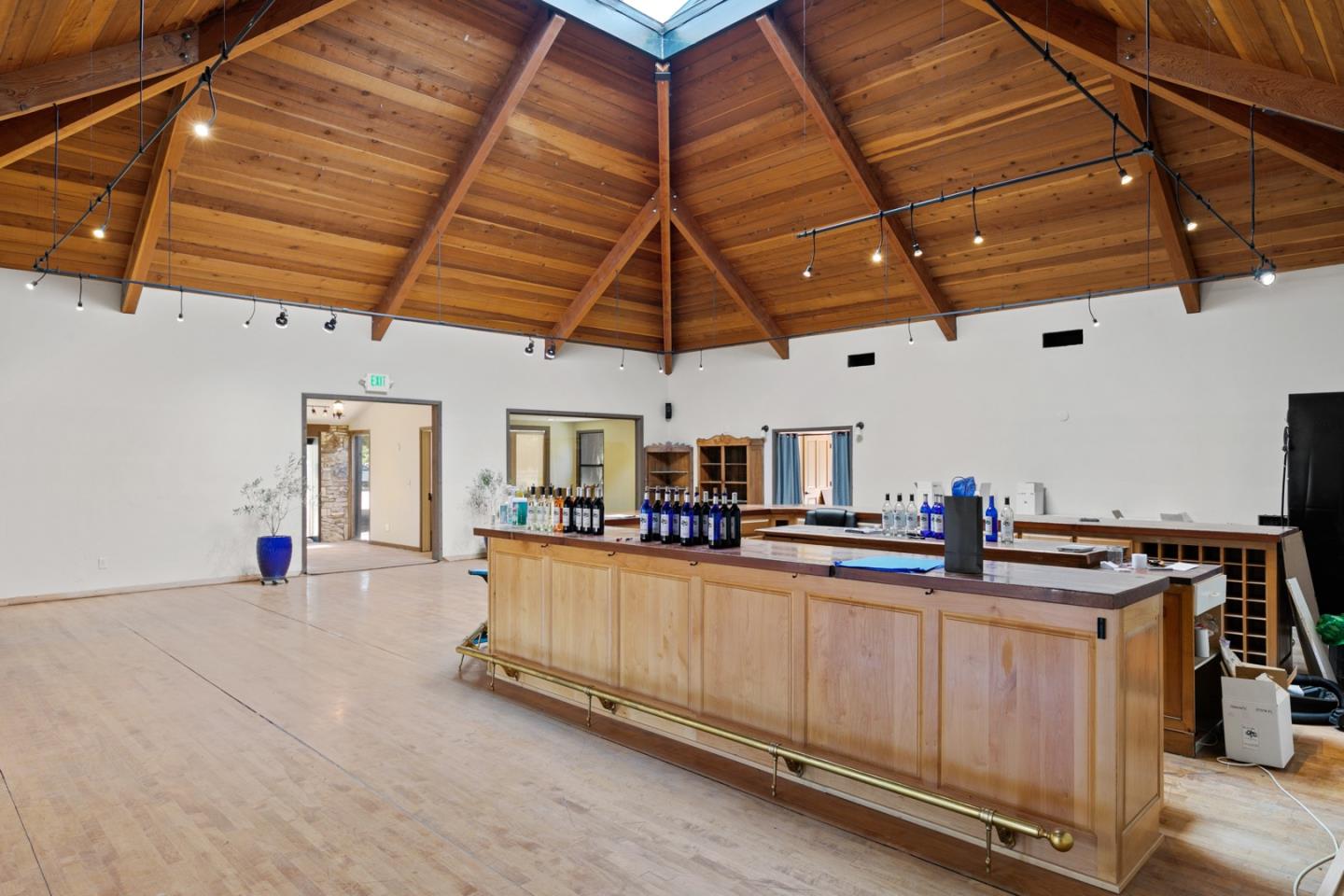 25 Pilot Road, CARMEL VALLEY, California 93924, ,Comm Industrial For Sale,For Sale,Pilot Road,40962241