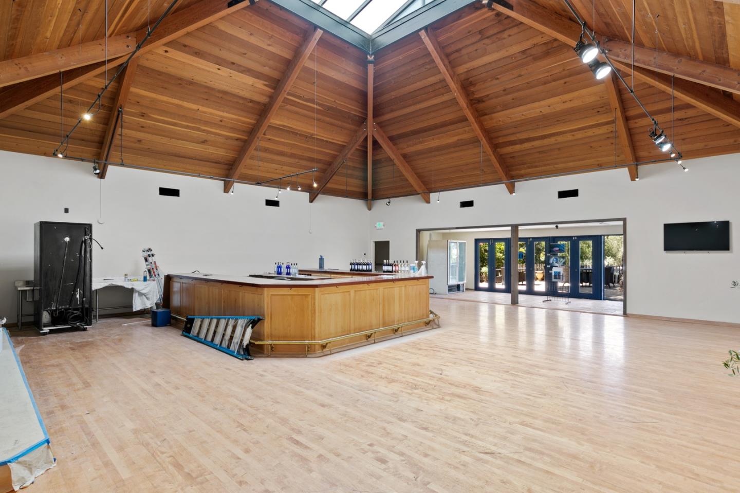 25 Pilot Road, CARMEL VALLEY, California 93924, ,Comm Industrial For Sale,For Sale,Pilot Road,40962241