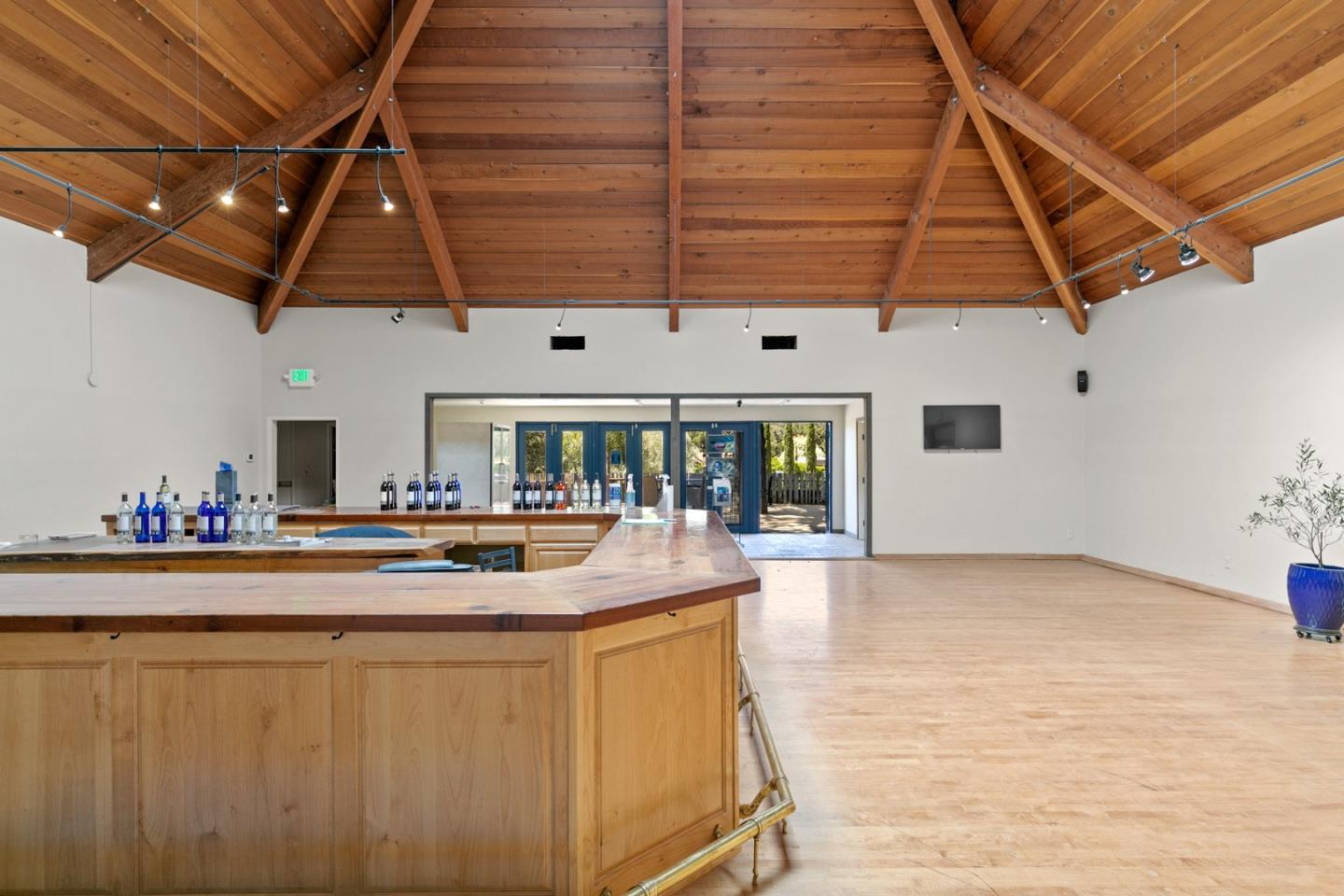 25 Pilot Road, CARMEL VALLEY, California 93924, ,Comm Industrial For Sale,For Sale,Pilot Road,40962241