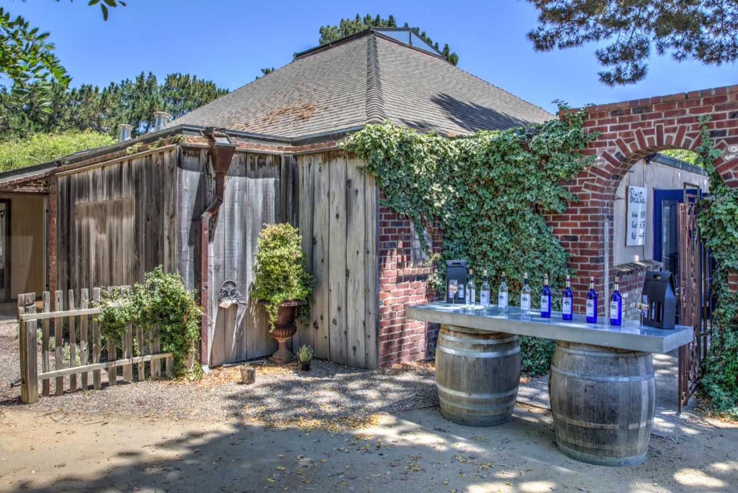 25 Pilot Road, CARMEL VALLEY, California 93924, ,Comm Industrial For Sale,For Sale,Pilot Road,40962241