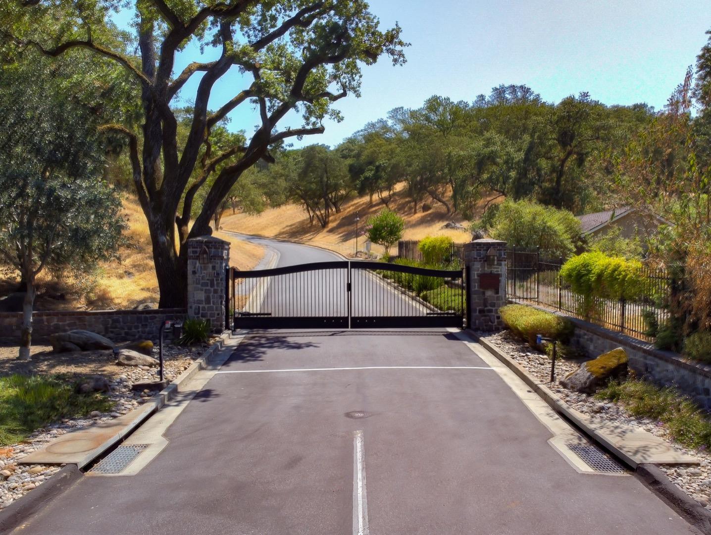 2410 Rockwood Ranch Road, MORGAN HILL, California 95037, ,Lots And Land,For Sale,Rockwood Ranch Road,40962233