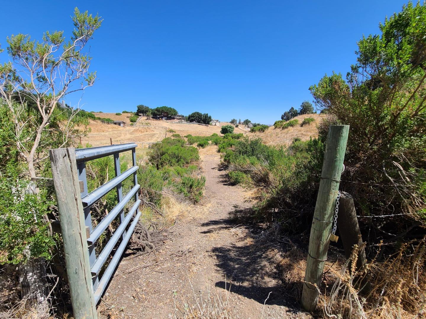 51230 Oak Hills Road, KING CITY, California 93930, ,Lots And Land,For Sale,Oak Hills Road,40962206