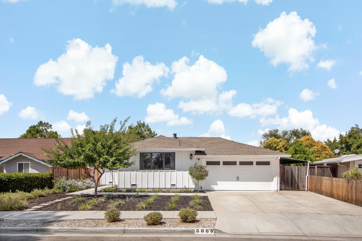 Detail Gallery Image 1 of 1 For 3063 Woodcrest Dr, San Jose,  CA 95118 - 3 Beds | 2 Baths