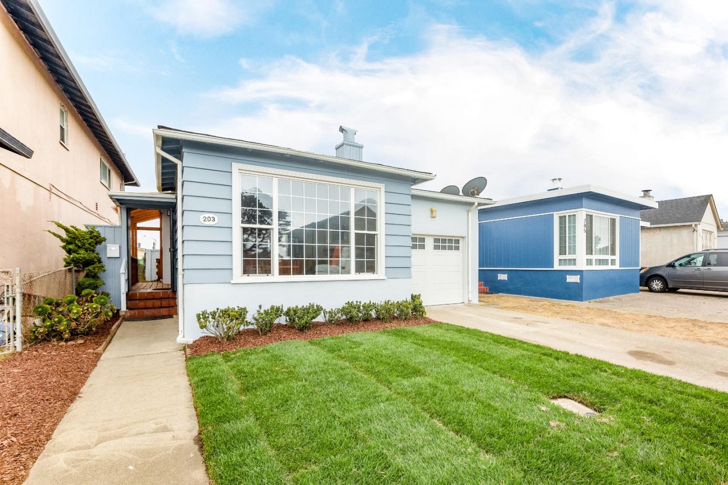 Detail Gallery Image 1 of 1 For 203 Avalon Dr, Daly City,  CA 94015 - 3 Beds | 2 Baths