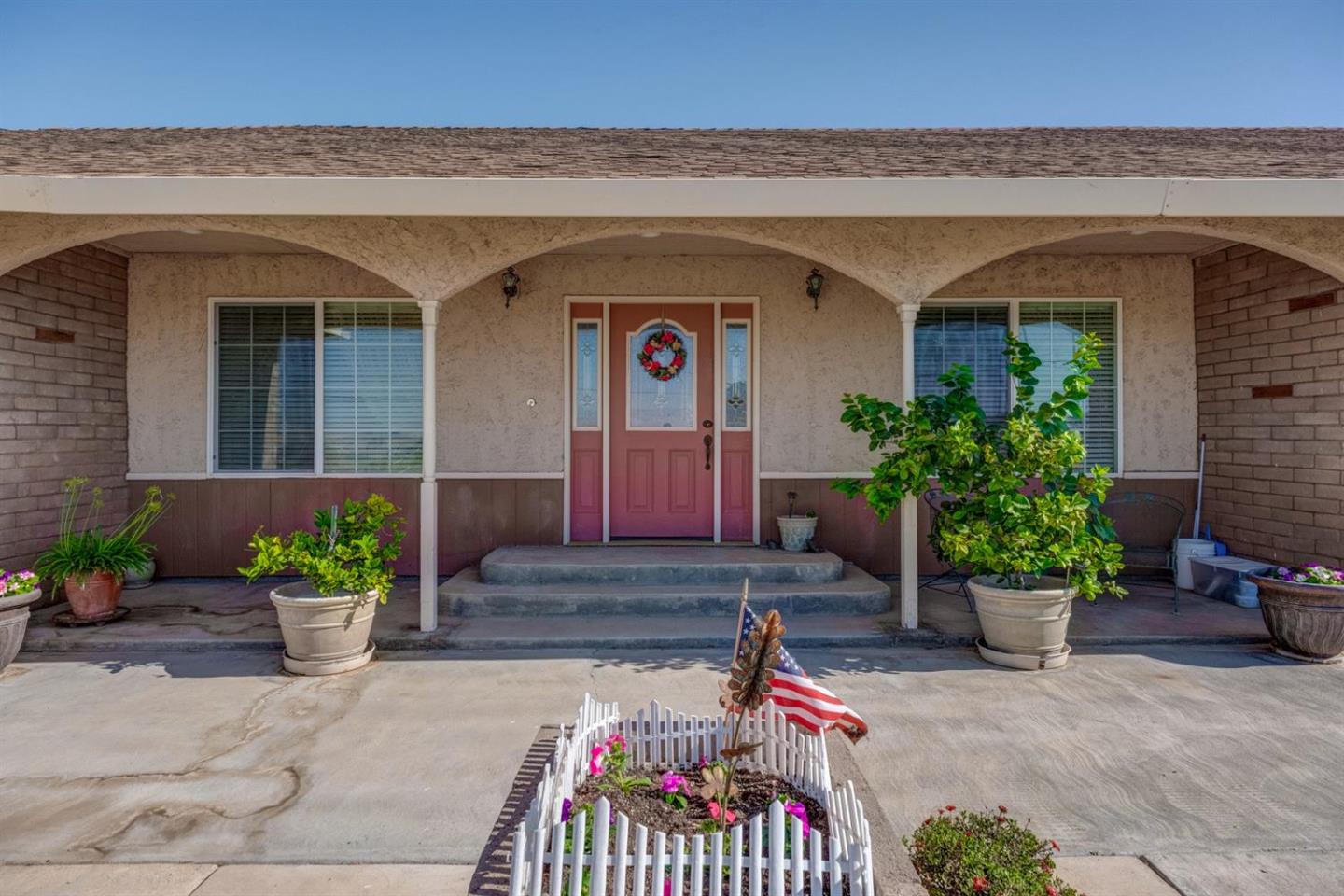 24502 Henry Miller Rd, Los Banos, CA 93635 4 Beds 2/1 Baths (Active