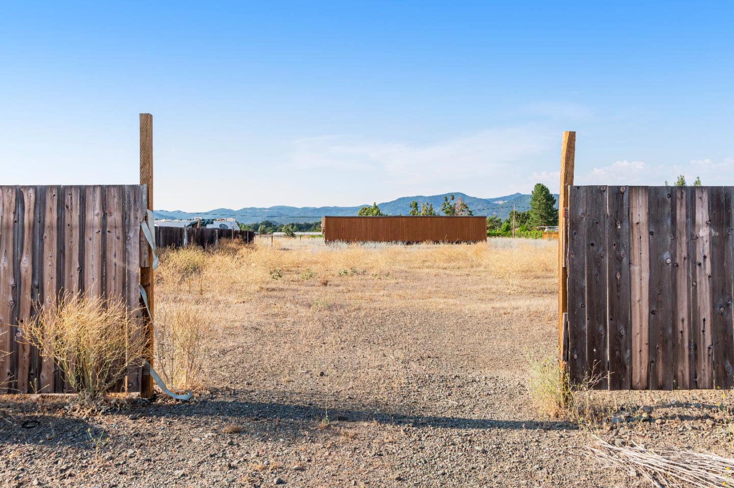 14890 Dry Creek Road, COVELO, California 95428, ,Lots And Land,For Sale,Dry Creek Road,40967416