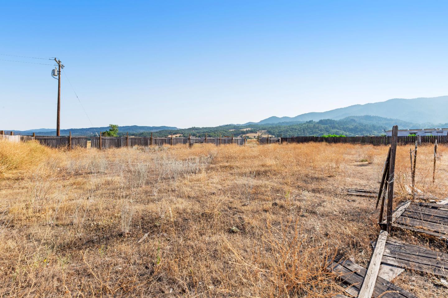 14890 Dry Creek Road, COVELO, California 95428, ,Lots And Land,For Sale,Dry Creek Road,40967416