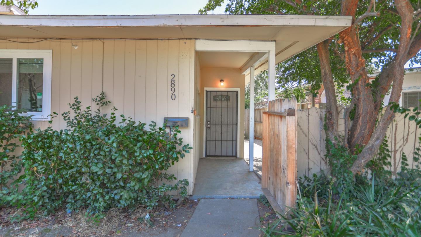 2890 Fordham St, East Palo Alto, CA 94303 3 Beds 2 Baths (Active