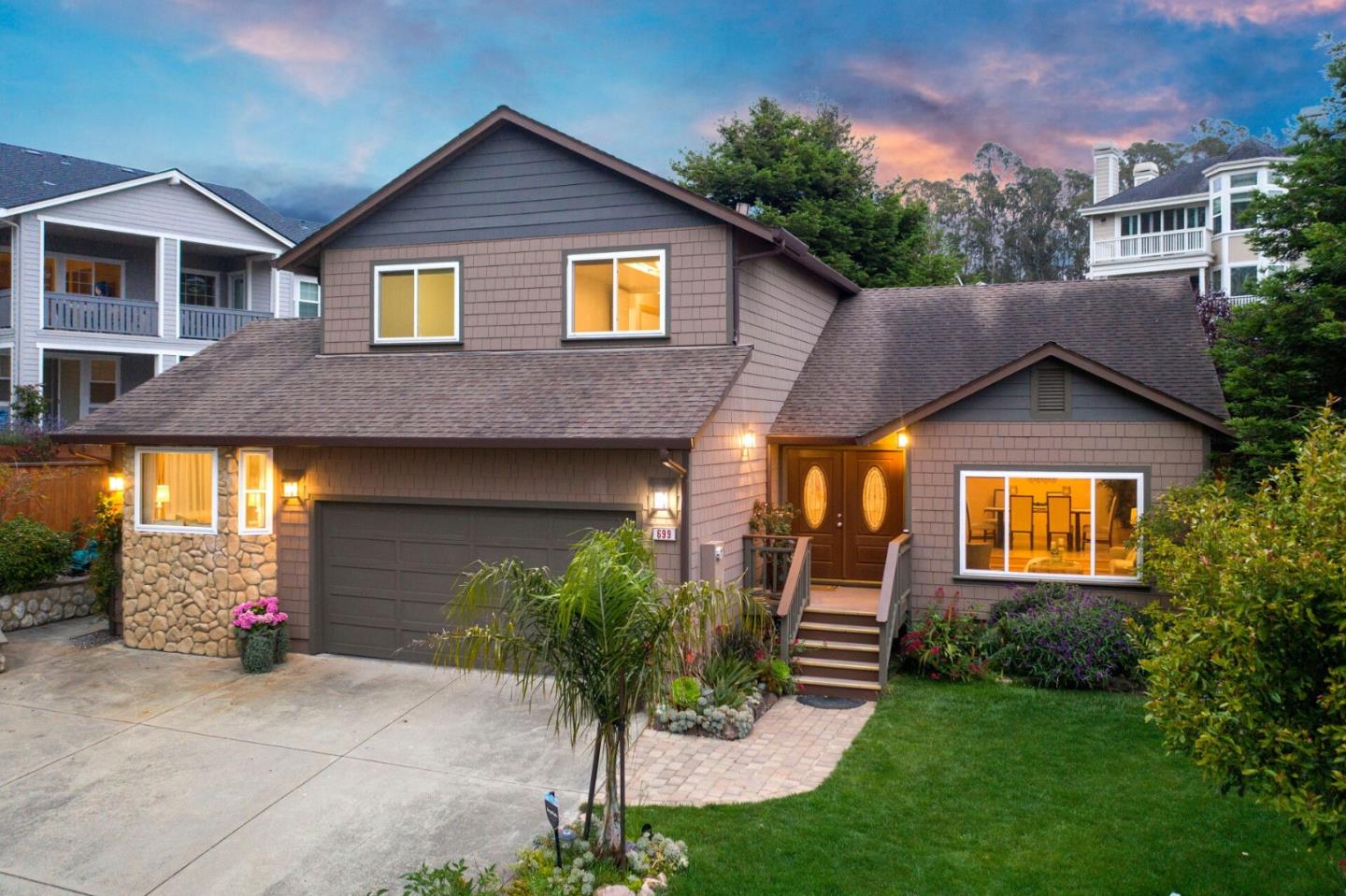 699 Terrace Ave, Half Moon Bay, CA 94019 5 Beds 3 Baths (Sold