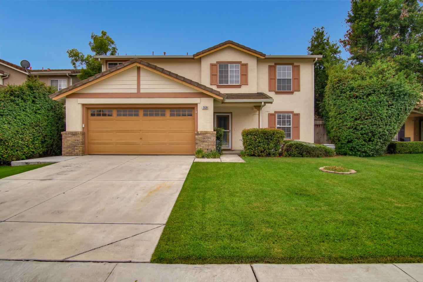 2520 Glenview Dr, Hollister, CA 95023 4 Beds 2/1 Baths (Sold