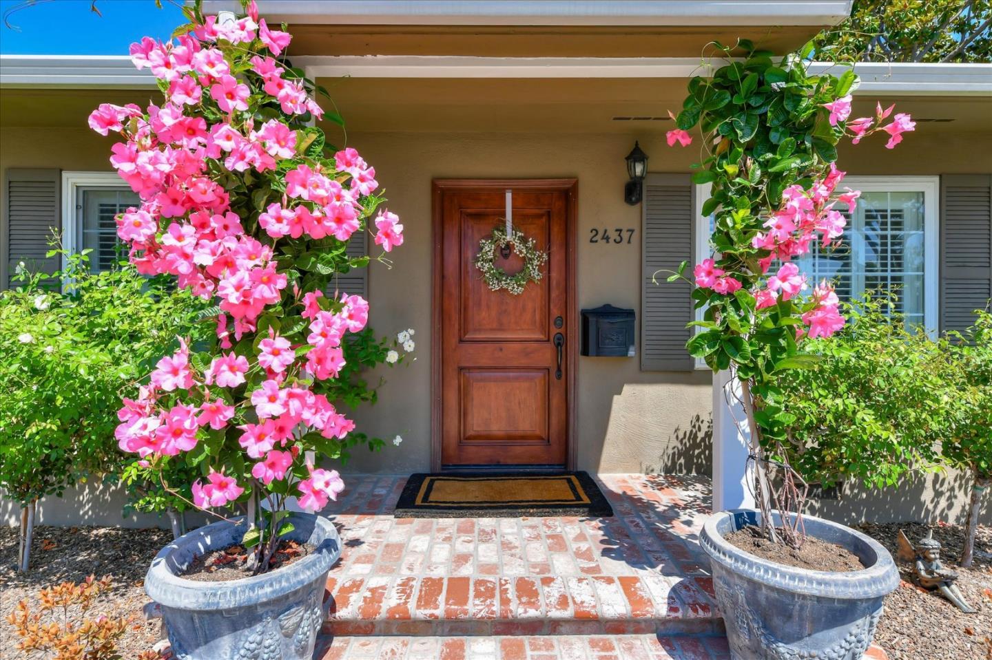 Detail Gallery Image 1 of 1 For 2437 Tulip Rd, San Jose,  CA 95128 - 3 Beds | 1 Baths