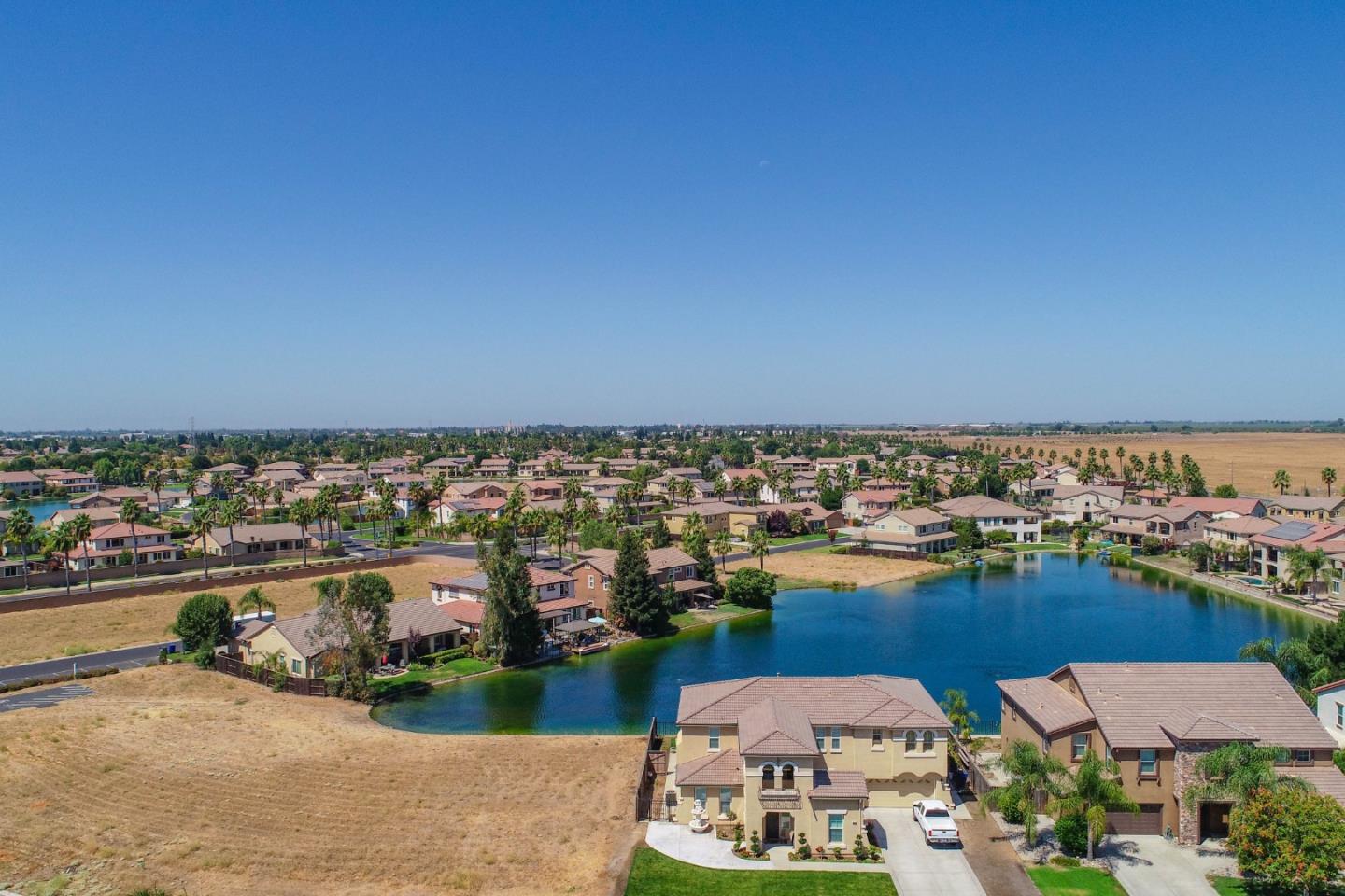 15200 Torrey Pines, Chowchilla, CA 93610 4 Beds 3 Baths (Canceled