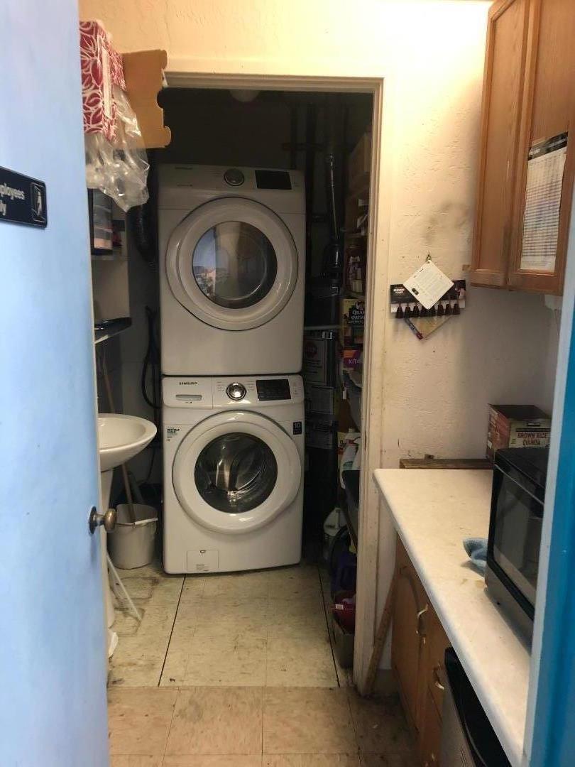 2124 Soquel Avenue, SANTA CRUZ, California 95062, ,Comm Business Opportunity,For Sale,Soquel Avenue,40963447