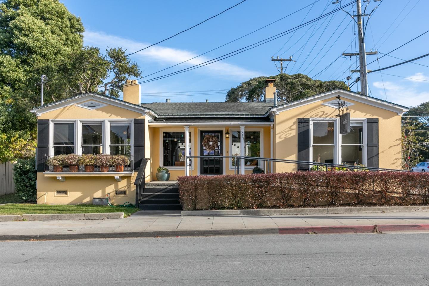 519 Forest Ave, Pacific Grove, CA 93950 Beds Baths (Sold