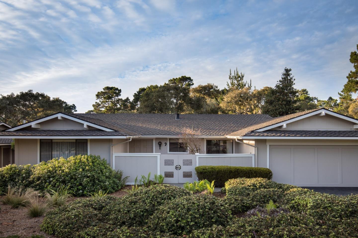 Detail Gallery Image 1 of 1 For 9 Country Club Gate Rd, Pacific Grove,  CA 93950 - 2 Beds | 2 Baths