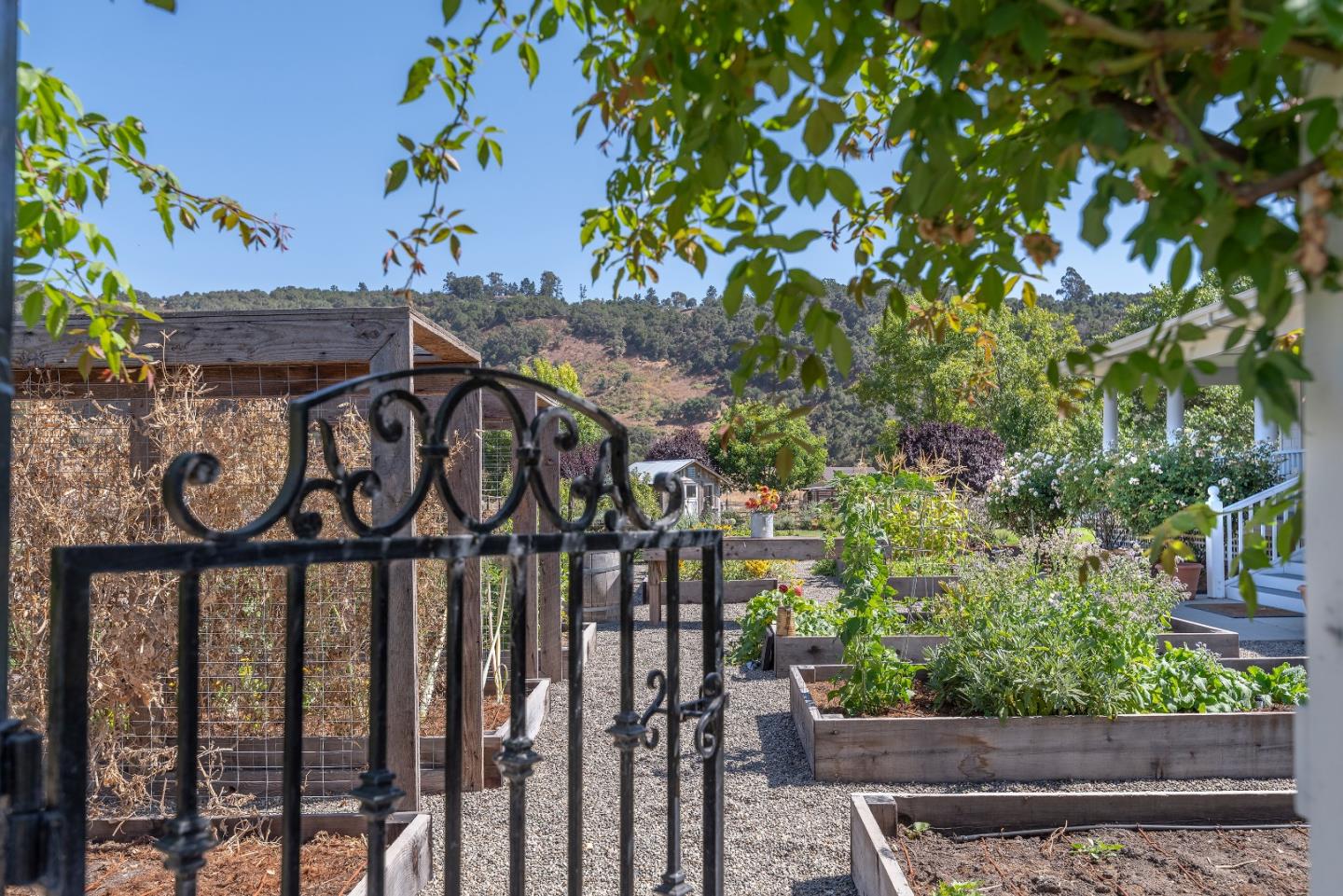 478 Corral De Tierra Rd, Salinas, CA 93908 4 Beds 3 Baths (Canceled