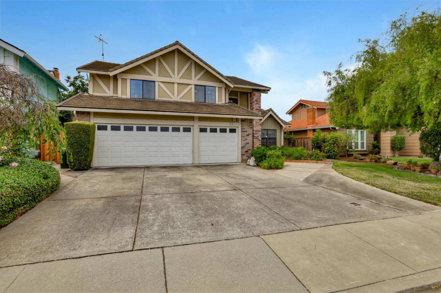 757 Salt Lake Dr, San Jose, CA 95133 4 Beds 3 Baths (Sold