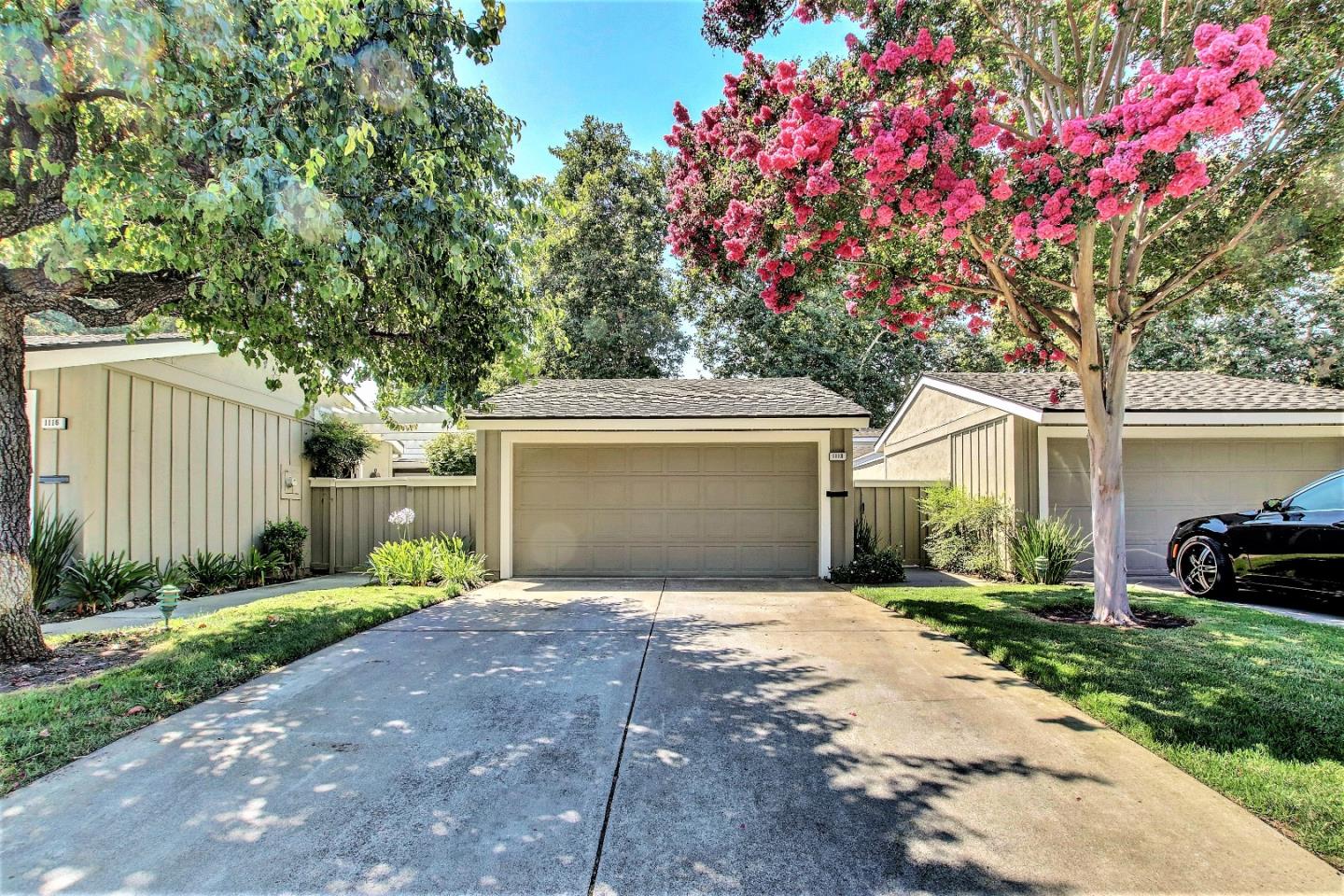 1118 Holly Oak Cir, San Jose, CA 95120 2 Beds 2 Baths (Sold