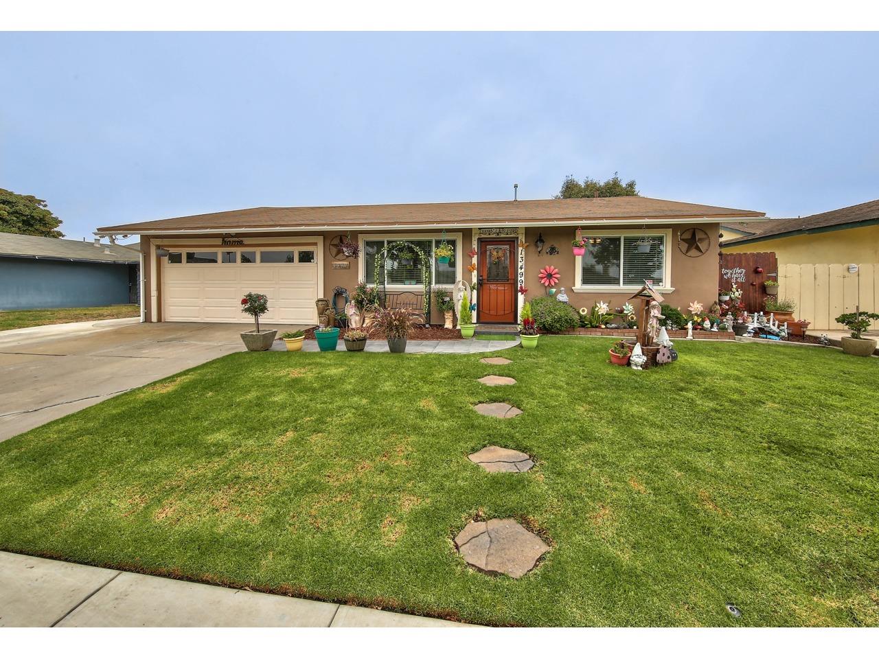 Detail Gallery Image 1 of 1 For 13499 Pierce St, Salinas,  CA 93906 - 2 Beds | 1 Baths