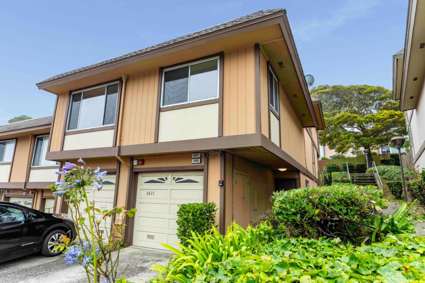 2471 Rowntree Way, South San Francisco, CA 94080 2 Beds 1 Baths