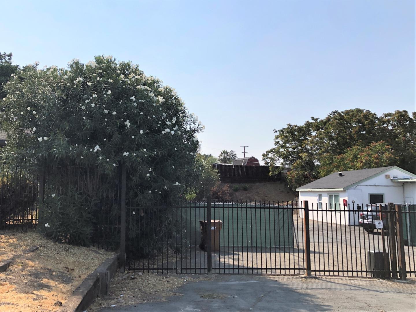 2814 Lone Tree Way, ANTIOCH, California 94509, ,Comm Industrial For Sale,For Sale,Lone Tree Way,40963384