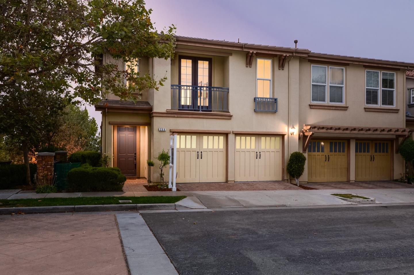 Detail Gallery Image 1 of 1 For 256 Meadow Pine Pl, San Jose,  CA 95125 - 4 Beds | 3 Baths