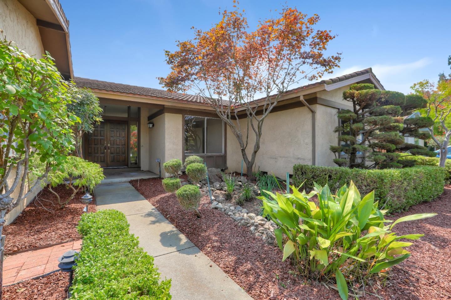 1434 Kew Gardens Ct, San Jose, CA 95120 4 Beds 2/1 Baths (Sold) ML81809145 MLSL