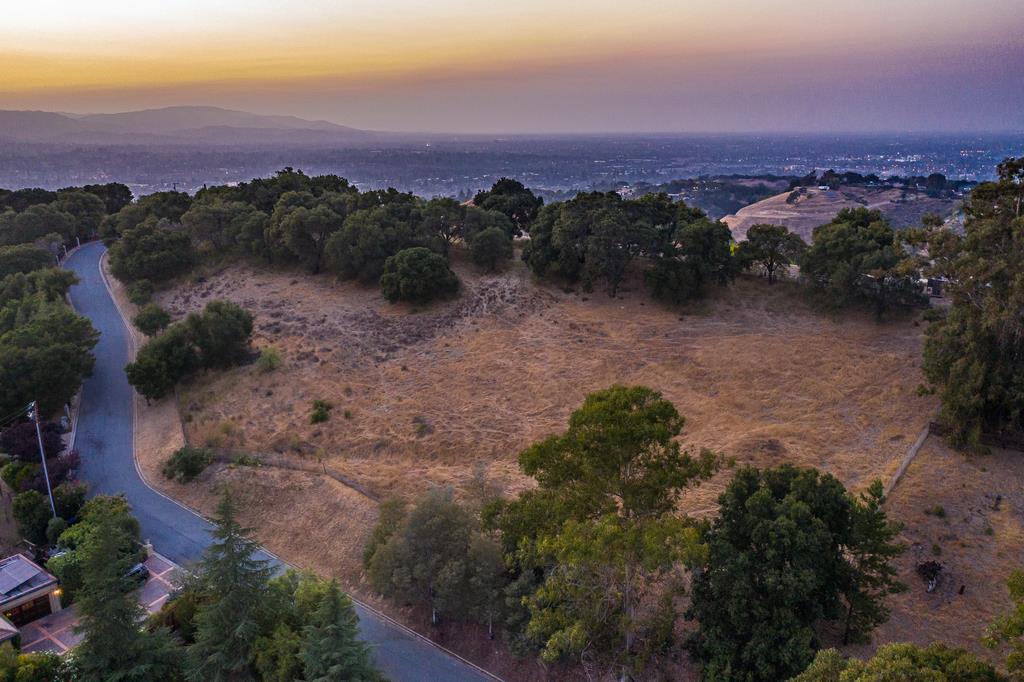 0 Top of the Hill Road, LOS GATOS, California 95032, ,Lots And Land,For Sale,Top of the Hill Road,40962487