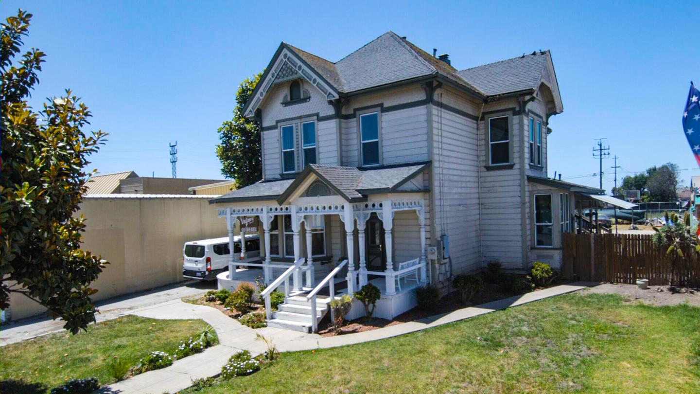 325 N Main St, Salinas, CA 93901 Beds Baths (Active) ML81809479 MLSL