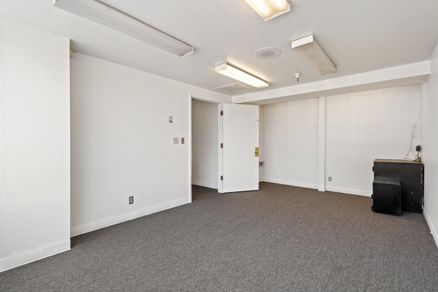 1294 Burlingame Avenue, BURLINGAME, California 94010, ,Comm Industrial For Lease,For Rent,Burlingame Avenue,40963029
