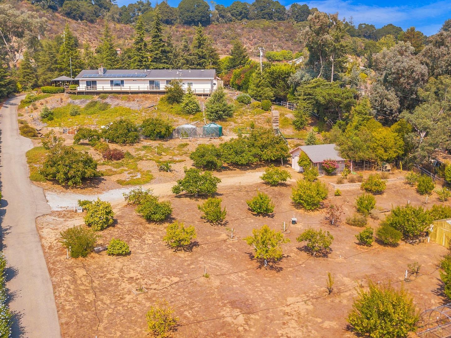 77 Howell Ln, Watsonville, CA 95076 3 Beds 3 Baths (Sold) ML81809964 MLSL