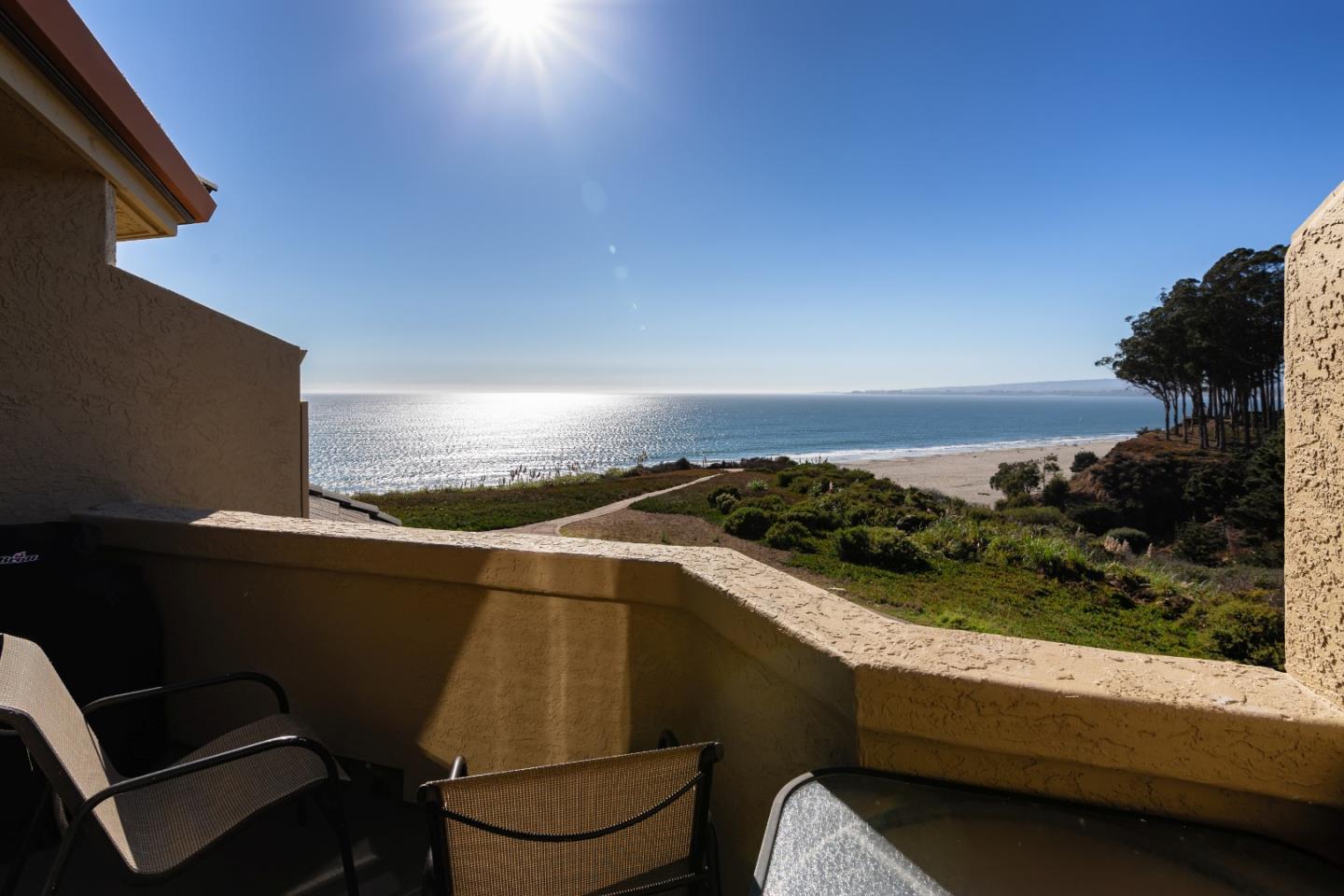 52 Seascape Resort Dr 52, Aptos, CA 95003 2 Beds 2/1 Baths (Sold