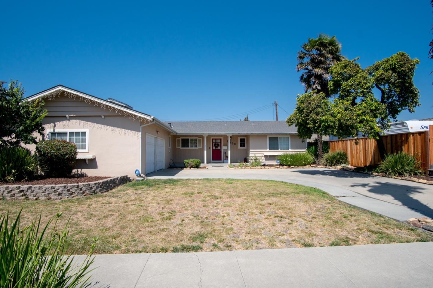 Detail Gallery Image 1 of 1 For 1232 Pajaro St, Salinas,  CA 93901 - 4 Beds | 2 Baths