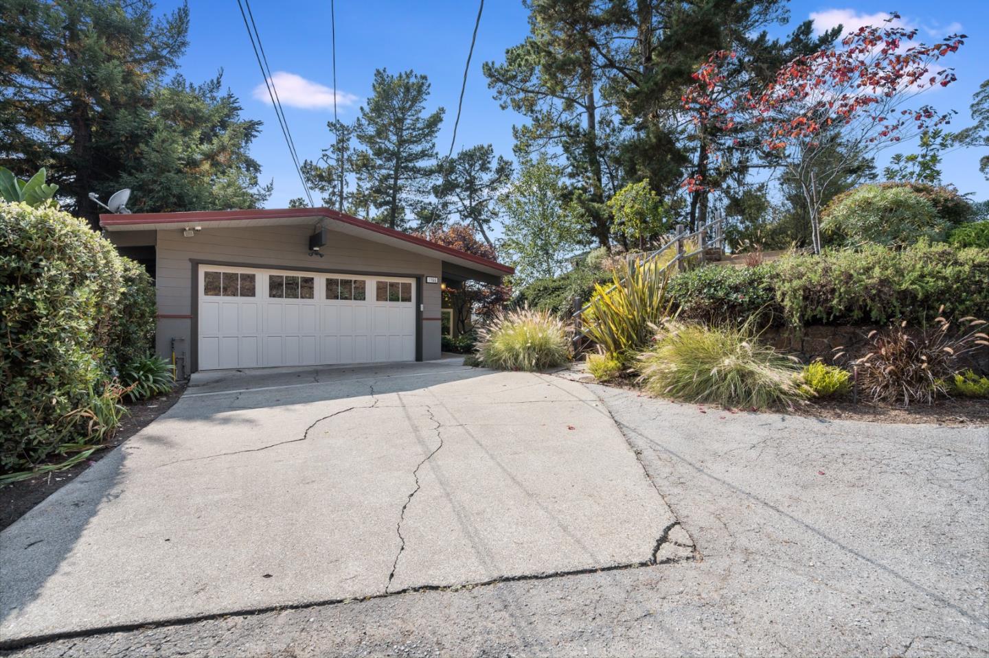 1166 Columbus St, El Granada, CA 94019 4 Beds 2 Baths (Sold