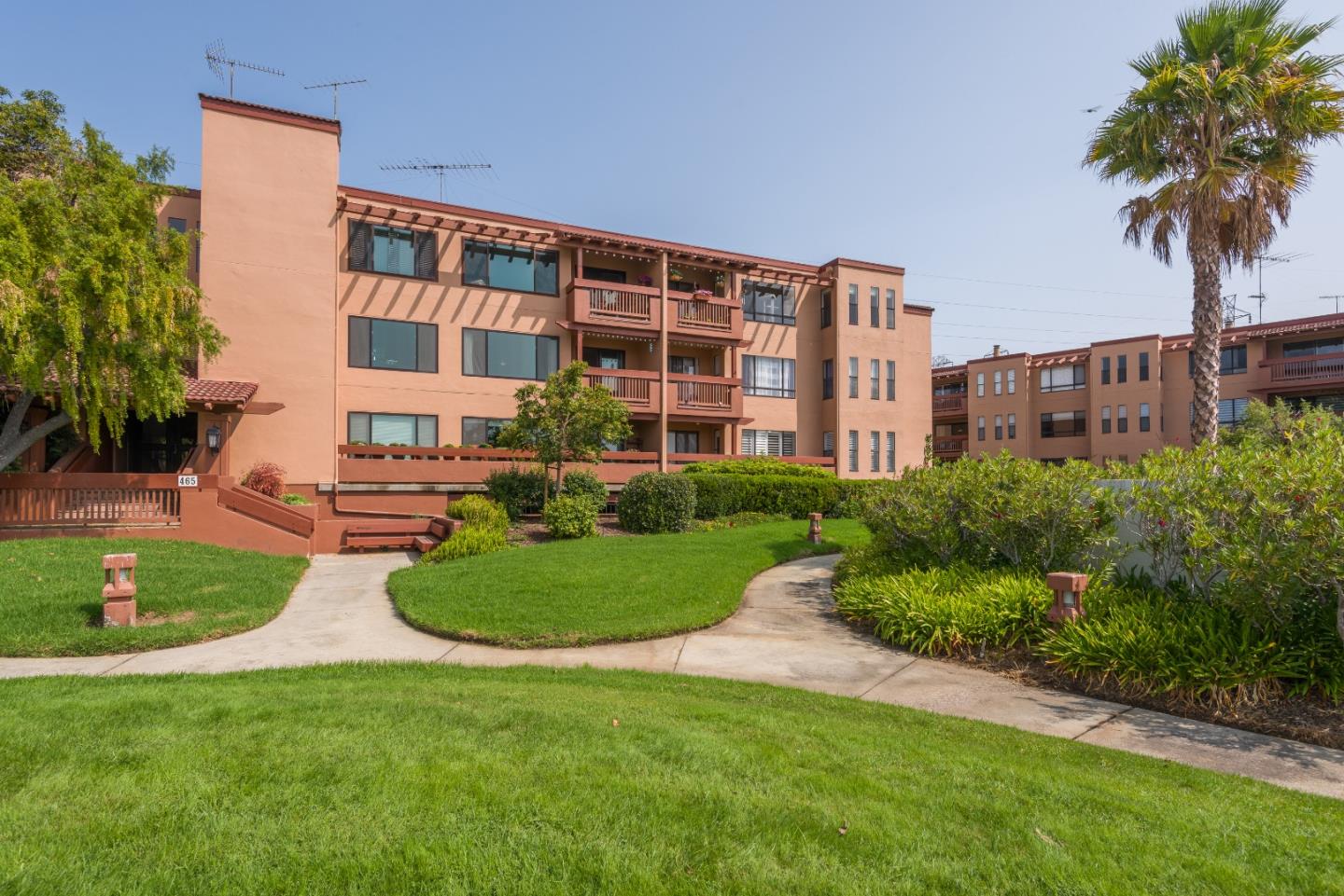 465 Fathom Dr 210, San Mateo, CA 94404 1 Beds 1 Baths (Sold