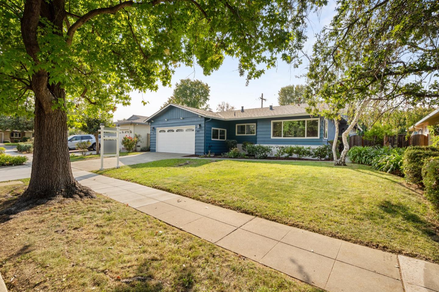Detail Gallery Image 1 of 1 For 961 Brentwood Dr, San Jose,  CA 95129 - 3 Beds | 2 Baths