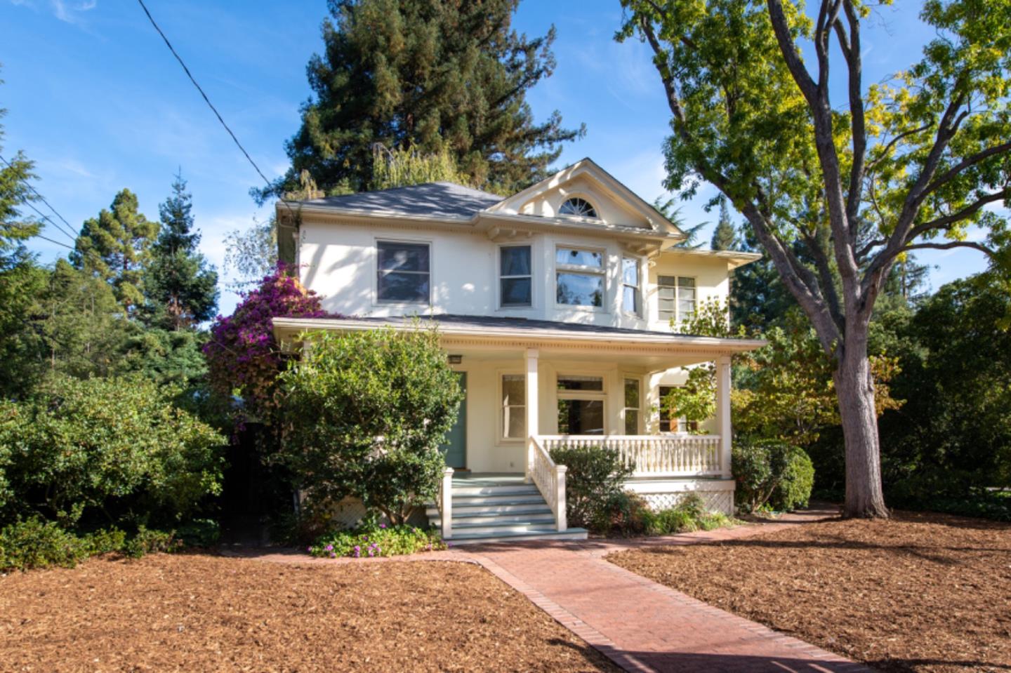 1081 Forest Ave, Palo Alto, CA 94301 4 Beds 1/1 Baths (Sold