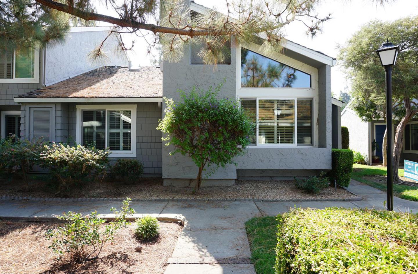 2391 Lincoln Village Dr, San Jose, CA 95125 2 Beds 2 Baths (Sold