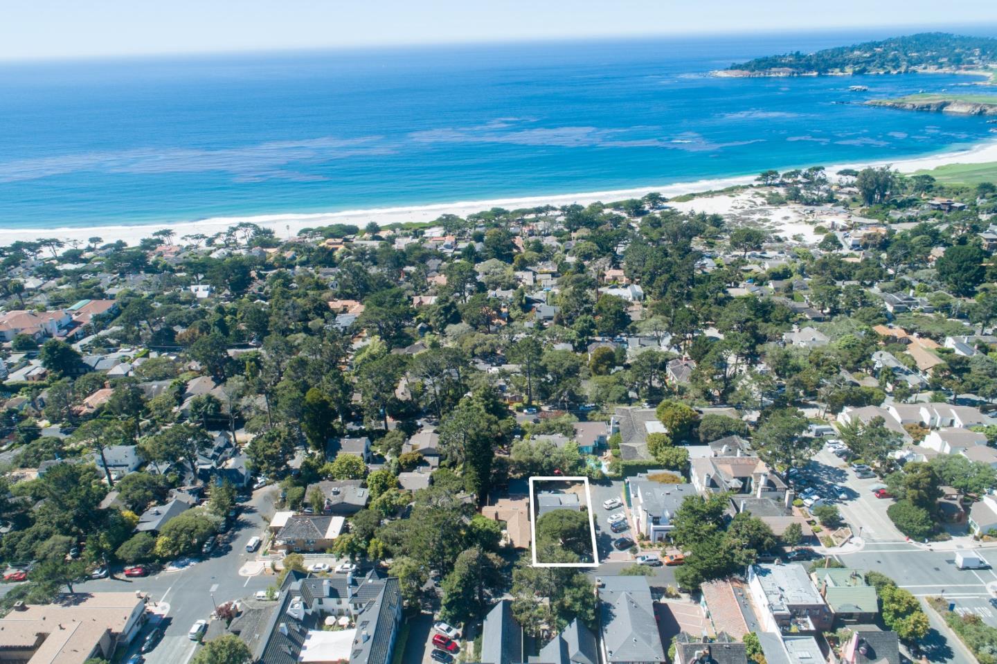 3 Sw Of Ocean On Monte Verde St, Carmel, CA 93921 2 Beds 1 Baths