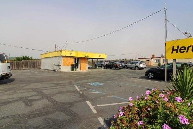 2049 Del Monte Boulevard, SEASIDE, California 93955, ,Comm Industrial For Sale,For Sale,Del Monte Boulevard,40961974