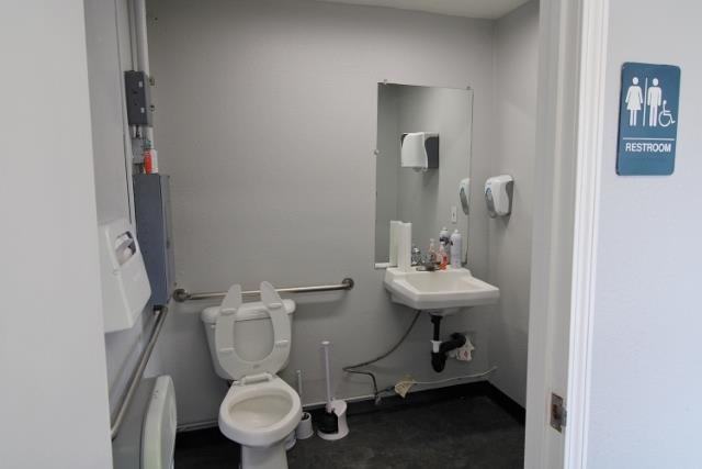 2049 Del Monte Boulevard, SEASIDE, California 93955, ,Comm Industrial For Sale,For Sale,Del Monte Boulevard,40961974