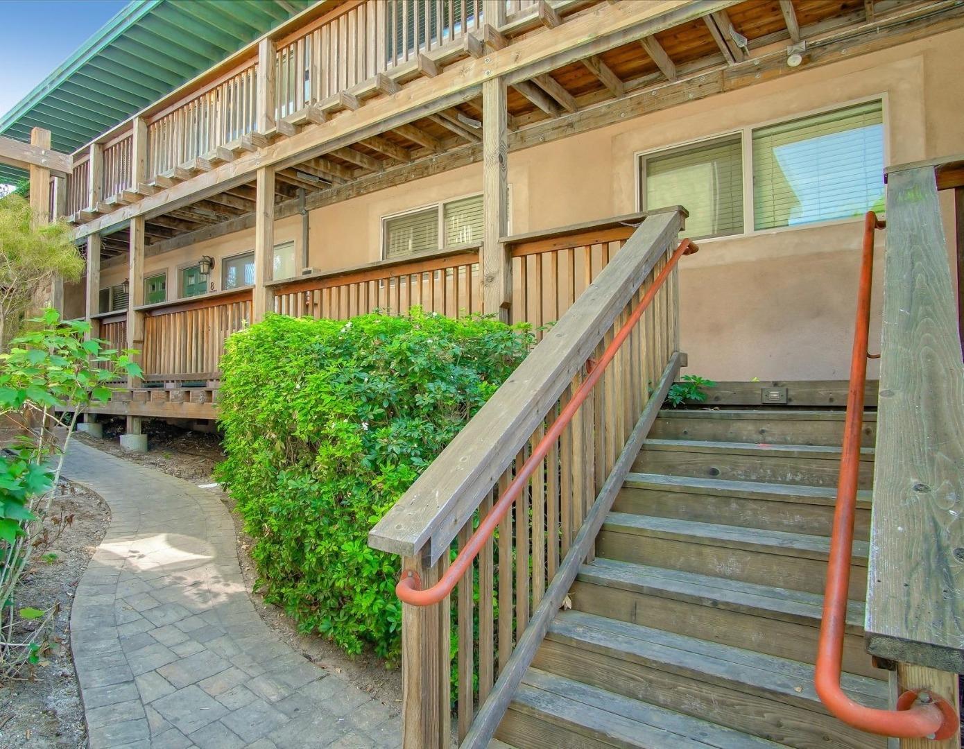 985 30th Avenue, SANTA CRUZ, California 95062, ,Comm Ri Multi-units 5+,For Sale,30th Avenue,ML81813241