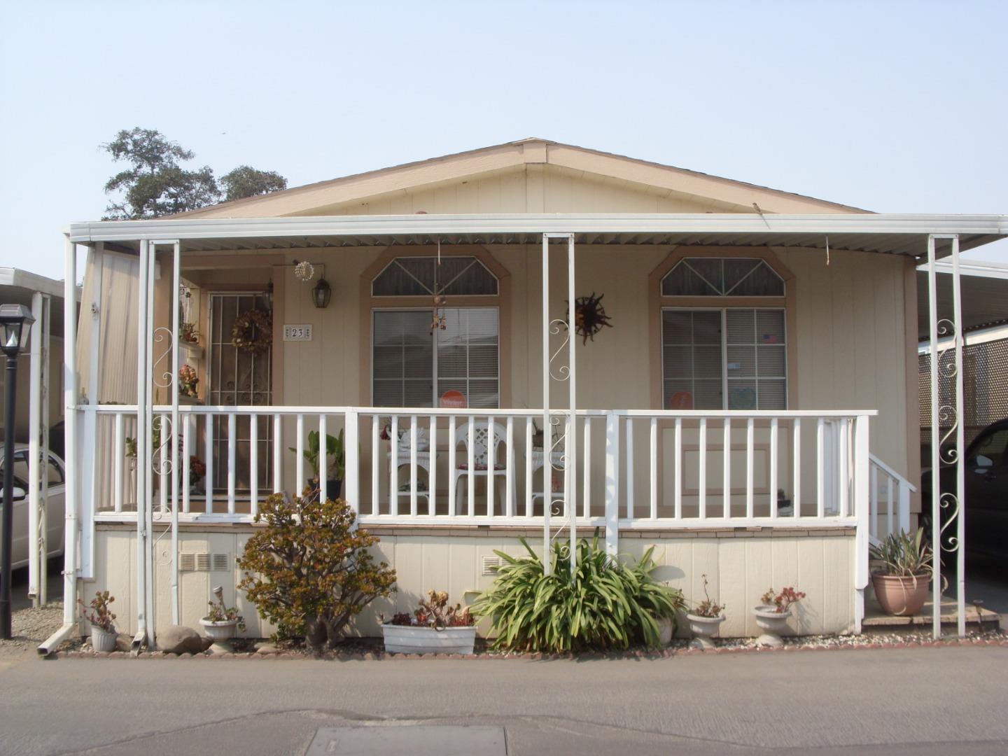 20 Russell Rd 23, Salinas, CA 93906 3 Beds 2 Baths (Sold