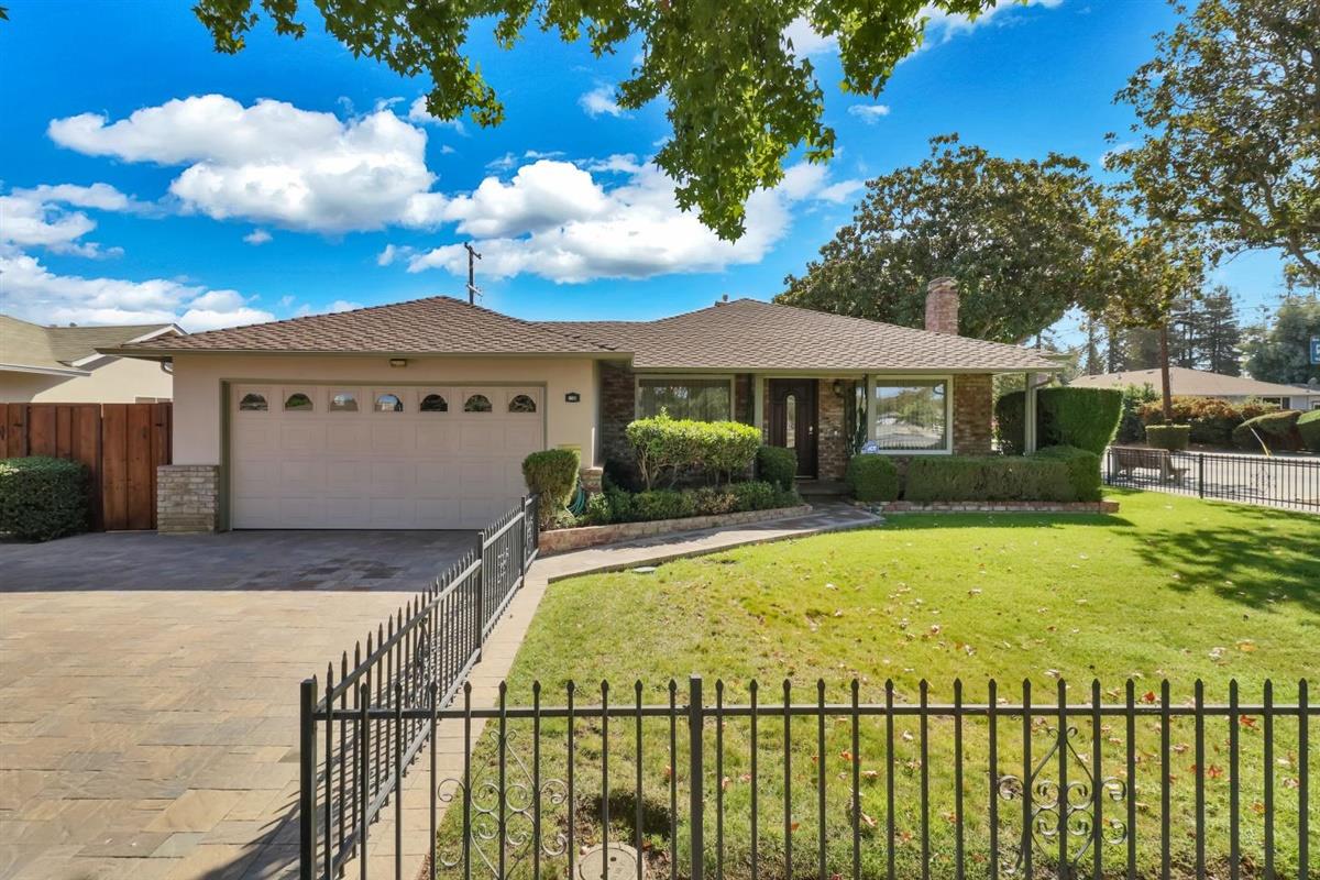 901 Carson Dr, Sunnyvale, CA 94086 3 Beds 2 Baths (Sold